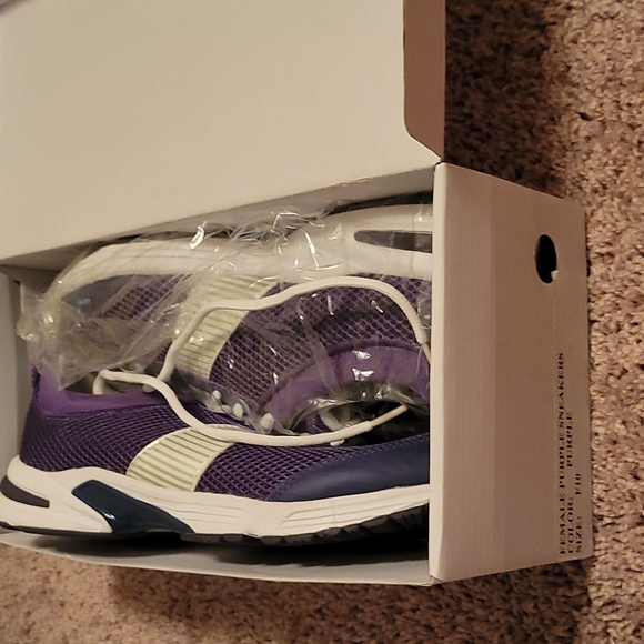 Disney Parade Tennis Shoes - Picture 1 of 8